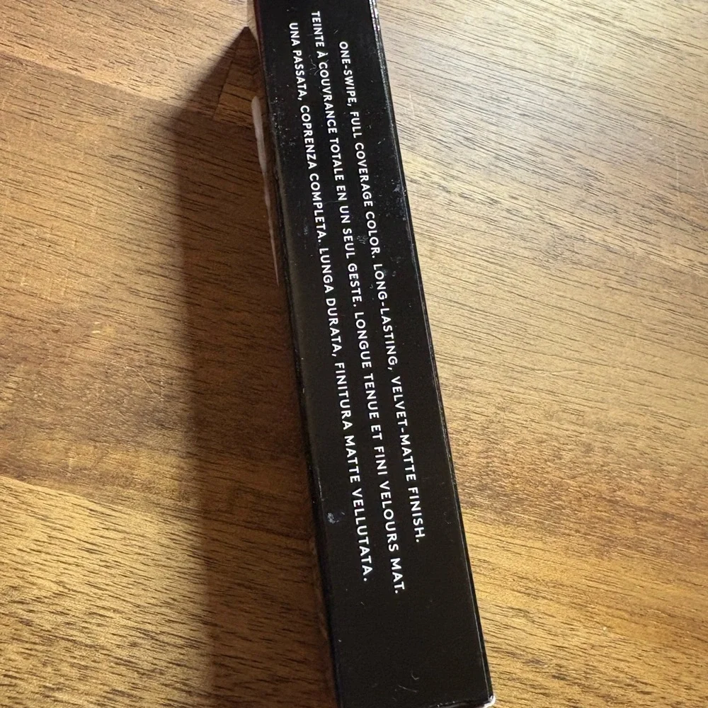 New Fenty Beauty Icon Velvet Liquid Lipstick- RiRi